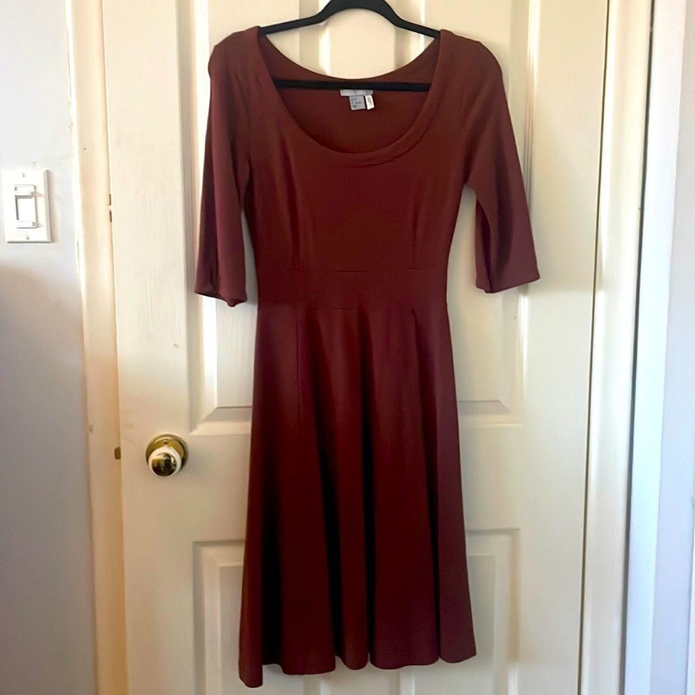 H&M Scoop Neck MIDI Dress